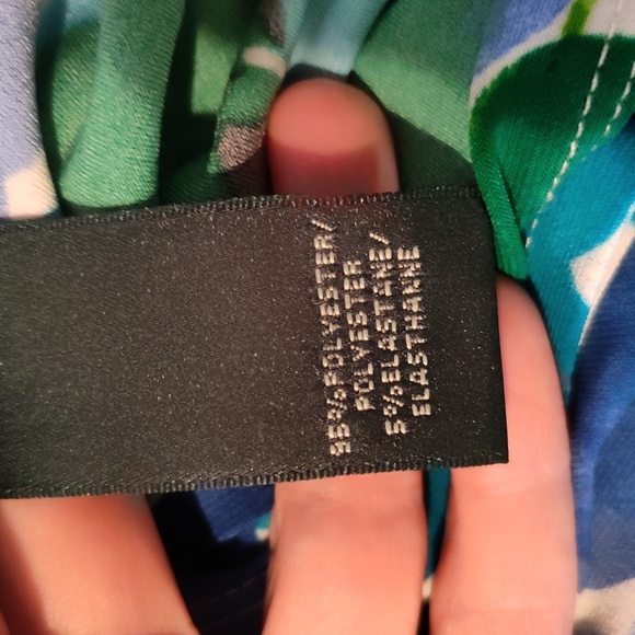 Lauren Ralph Lauren faux wrap dress. Size 16 Beautiful colors. - Picture 10 of 10